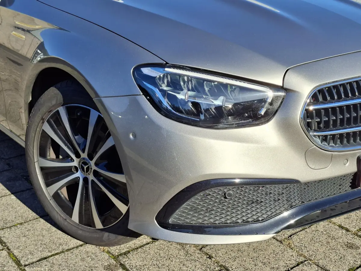 E 300e PHEV/SOH 94.3%/Burmester/Luchtvering/ParkAssist/Dodehoekdetectie/360Camera/Keyless/Trekhaak Wegklapbaar