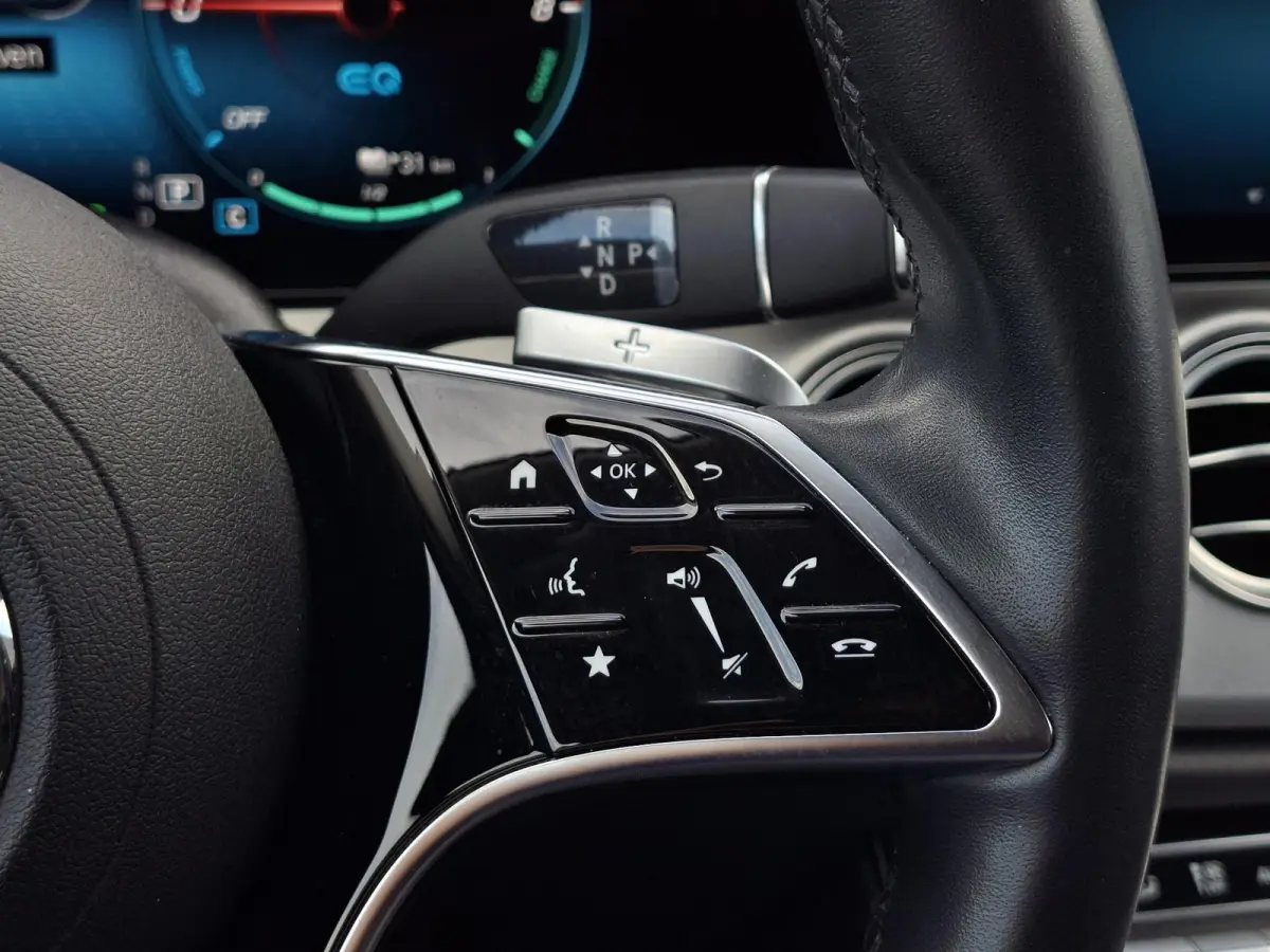 E 300e PHEV/SOH 94.3%/Burmester/Luchtvering/ParkAssist/Dodehoekdetectie/360Camera/Keyless/Trekhaak Wegklapbaar