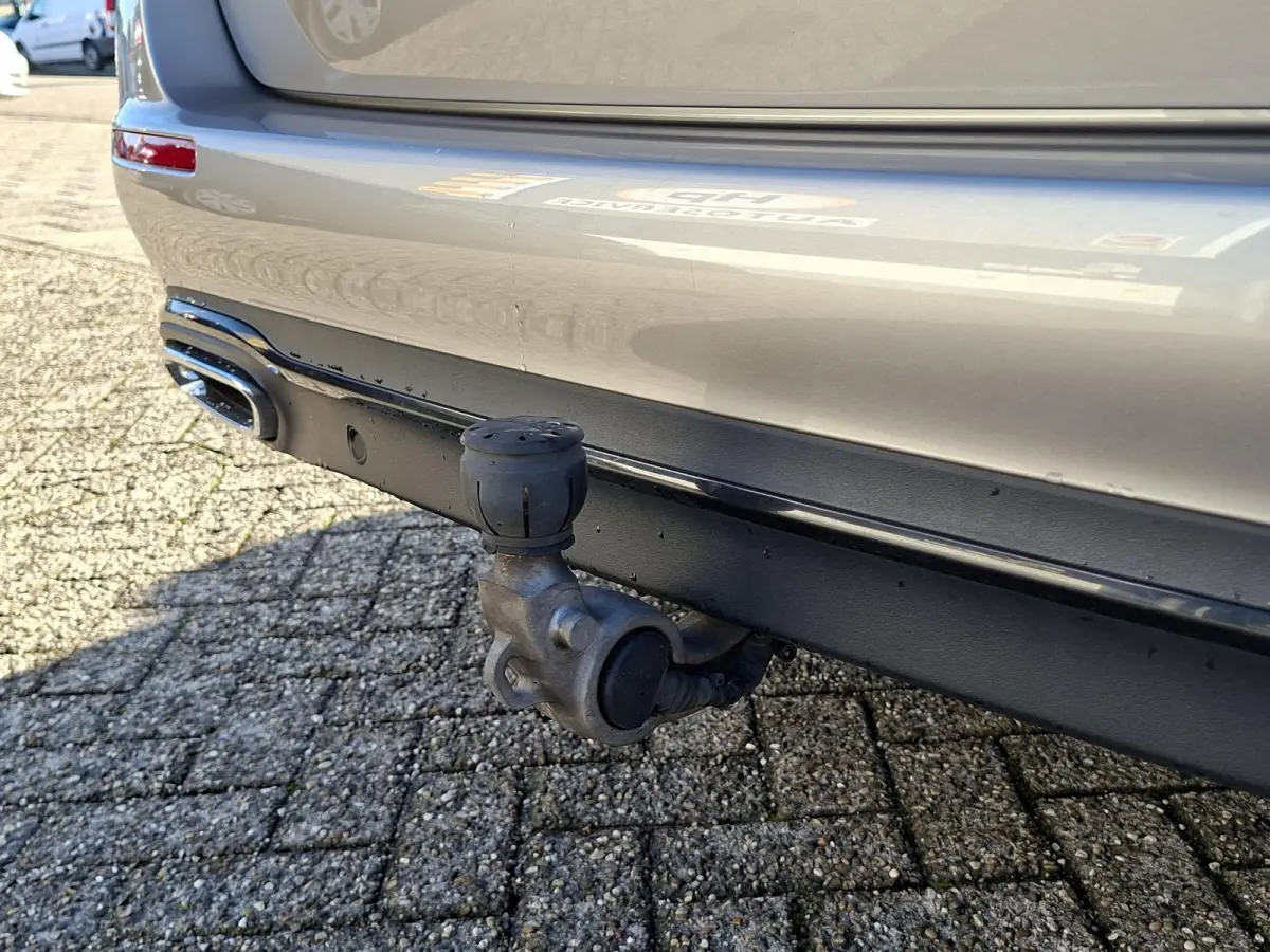 E 300e PHEV/SOH 94.3%/Burmester/Luchtvering/ParkAssist/Dodehoekdetectie/360Camera/Keyless/Trekhaak Wegklapbaar