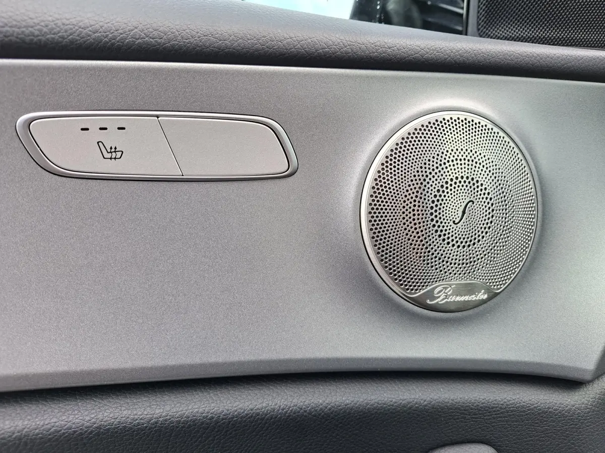 E 300e PHEV/SOH 94.3%/Burmester/Luchtvering/ParkAssist/Dodehoekdetectie/360Camera/Keyless/Trekhaak Wegklapbaar