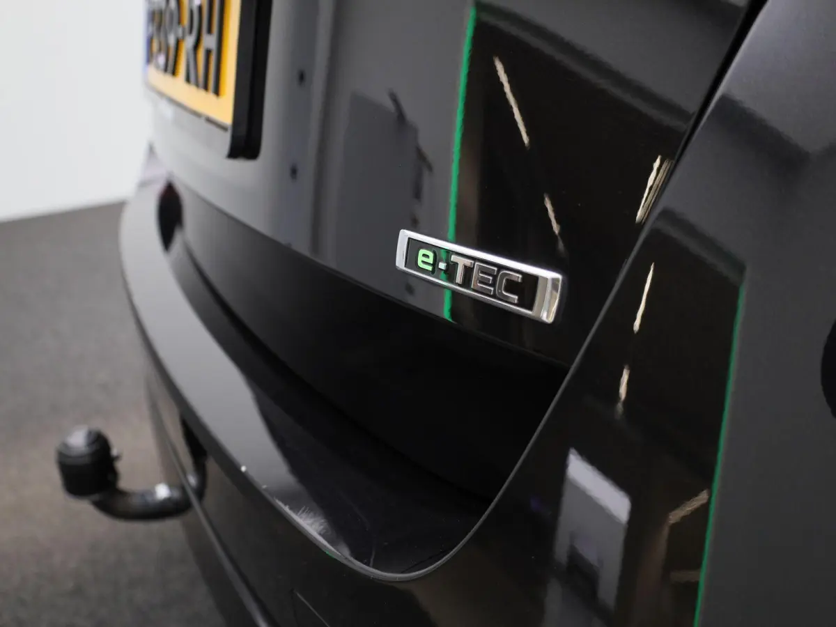 1.5 e-TSI Business Edition Plus | Trekhaak | Achteruitrijcamera | Head-up display | Elektrische stoelen | Carplay |