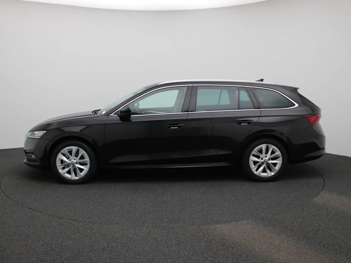 1.5 e-TSI Business Edition Plus | Trekhaak | Achteruitrijcamera | Head-up display | Elektrische stoelen | Carplay |