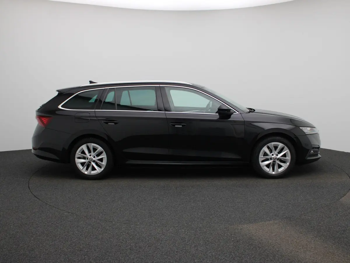 1.5 e-TSI Business Edition Plus | Trekhaak | Achteruitrijcamera | Head-up display | Elektrische stoelen | Carplay |