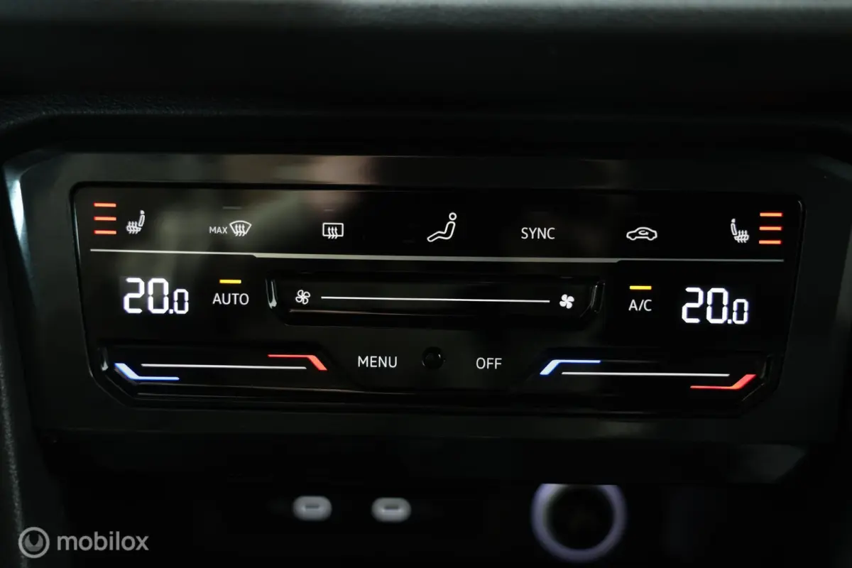 1.4 TSI eHybrid R-Line Business+ - Pano - Stuur/Stoelverwarming - Trekhaak Elektrisch - Carplay