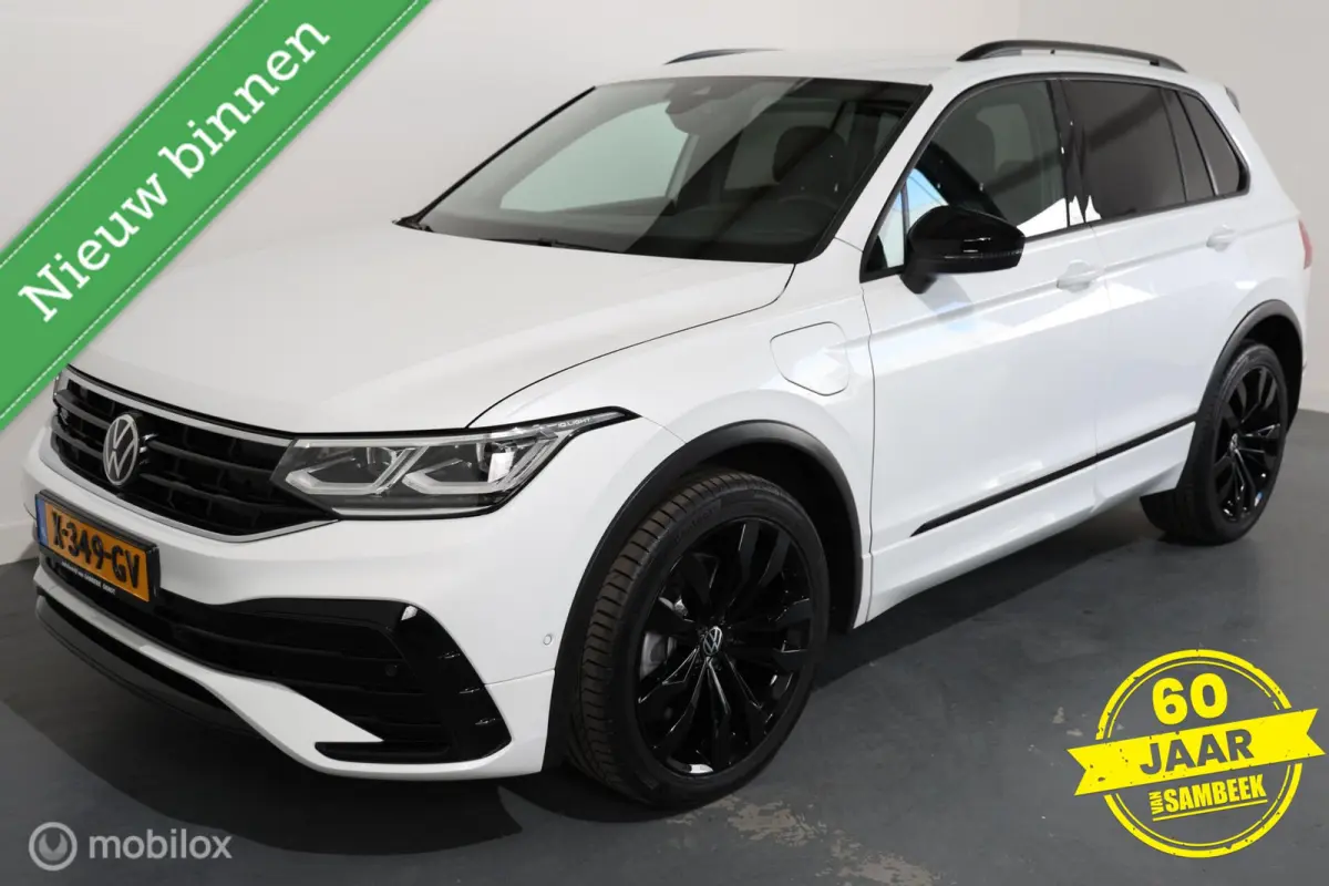1.4 TSI eHybrid R-Line Business+ - Pano - Stuur/Stoelverwarming - Trekhaak Elektrisch - Carplay