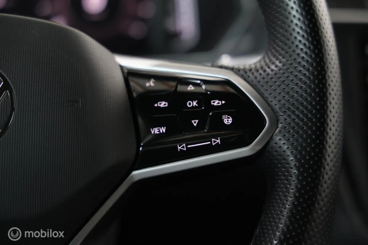 1.4 TSI eHybrid R-Line Business+ - Pano - Stuur/Stoelverwarming - Trekhaak Elektrisch - Carplay