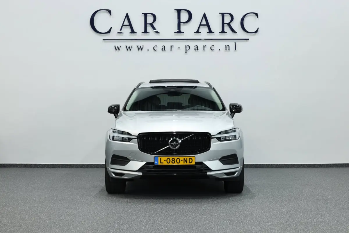 2.0 B5 Mild Hybrid Momentum Exclusive LED/VIRTUAL/PANO/STUUR+S.VERWARMING/19" LMV/360 CAM/CRUISE/ECC/12 MND GARANTIE!