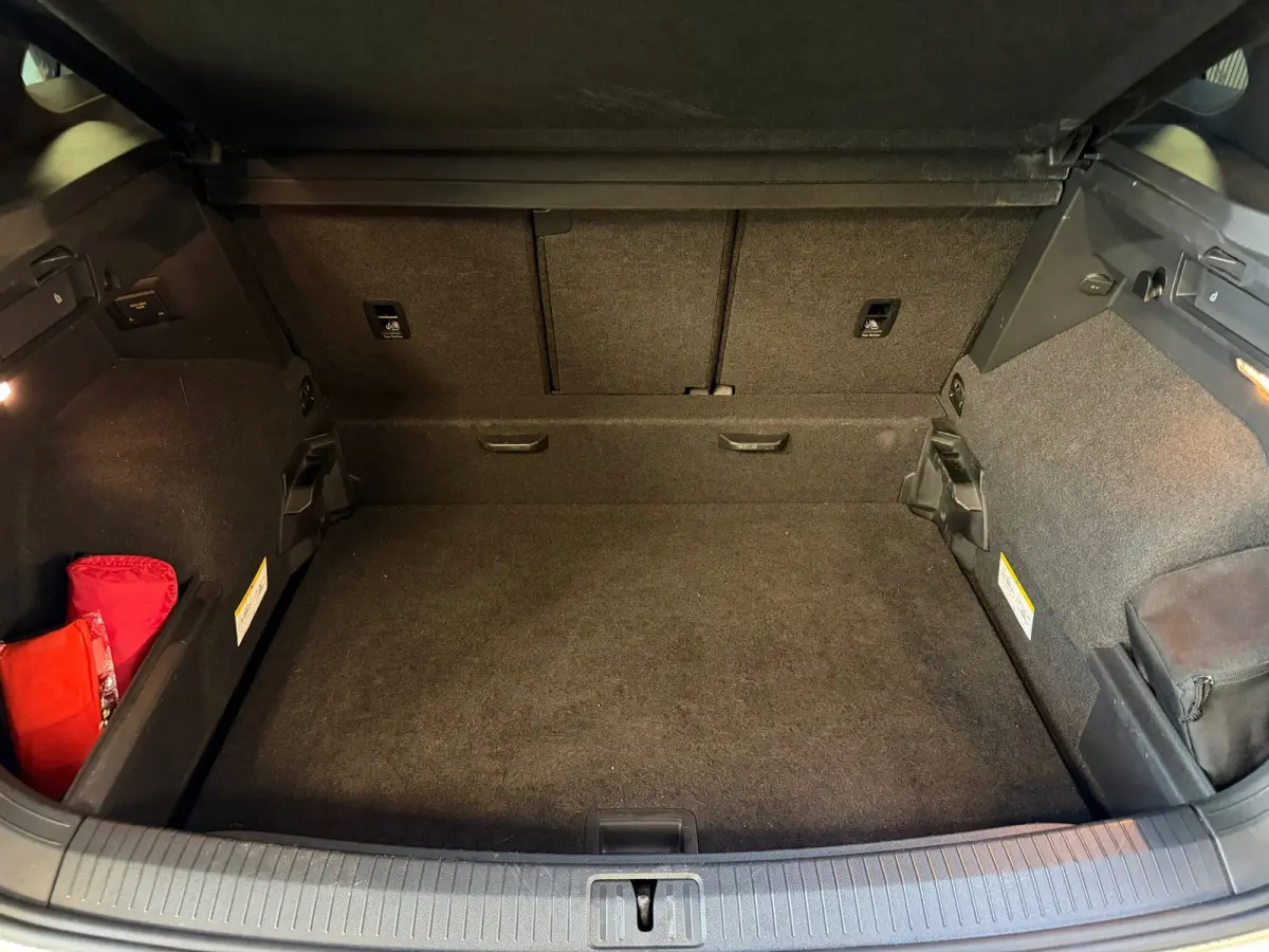 2.0 TSI 4Motion Highline 3X R-Line |PANO|HuD|MEMORY|CAMERA|CARPLAY|ACC|DODEHOEK|LEDER|20INCH|TREKHAAK|220PK|VOL!