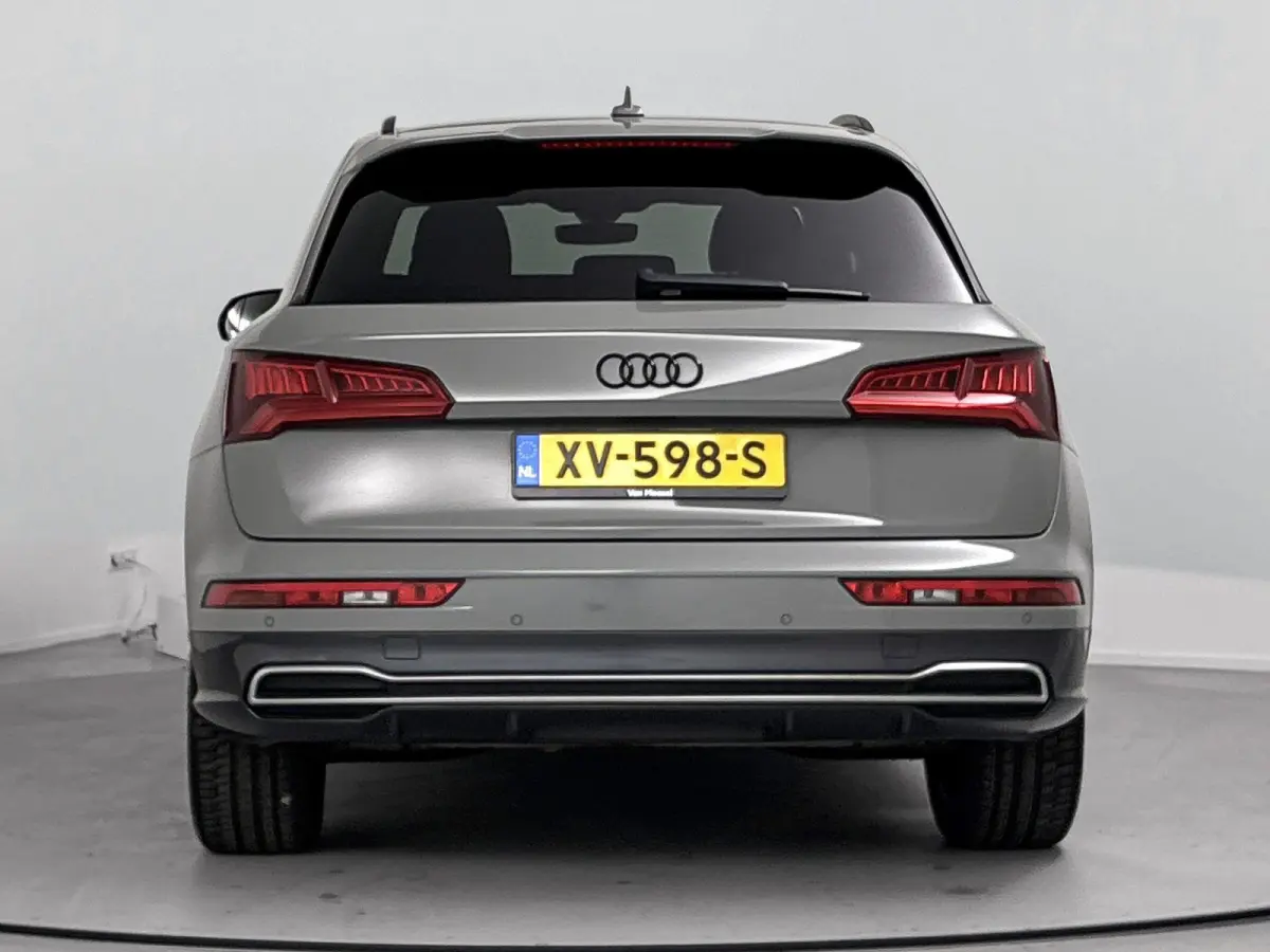 2.0 TFSI quattro Sport S Line Black Edition | Origineel Nederlands | Elektrische trekhaak | Stoelverwarming | Elektrische achterklep |