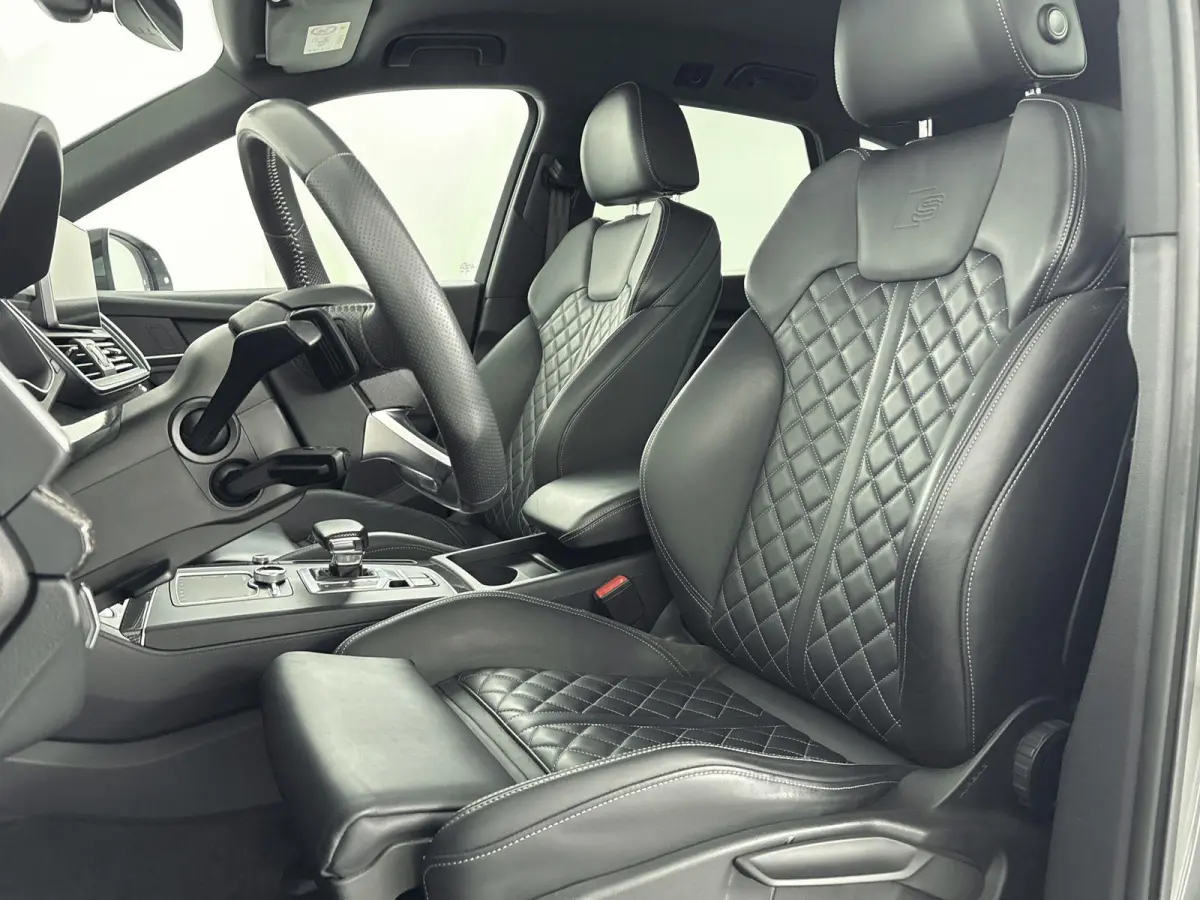 2.0 TFSI quattro Sport S Line Black Edition | Origineel Nederlands | Elektrische trekhaak | Stoelverwarming | Elektrische achterklep |