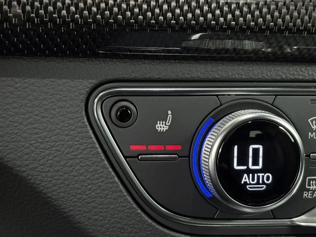 2.0 TFSI quattro Sport S Line Black Edition | Origineel Nederlands | Elektrische trekhaak | Stoelverwarming | Elektrische achterklep |