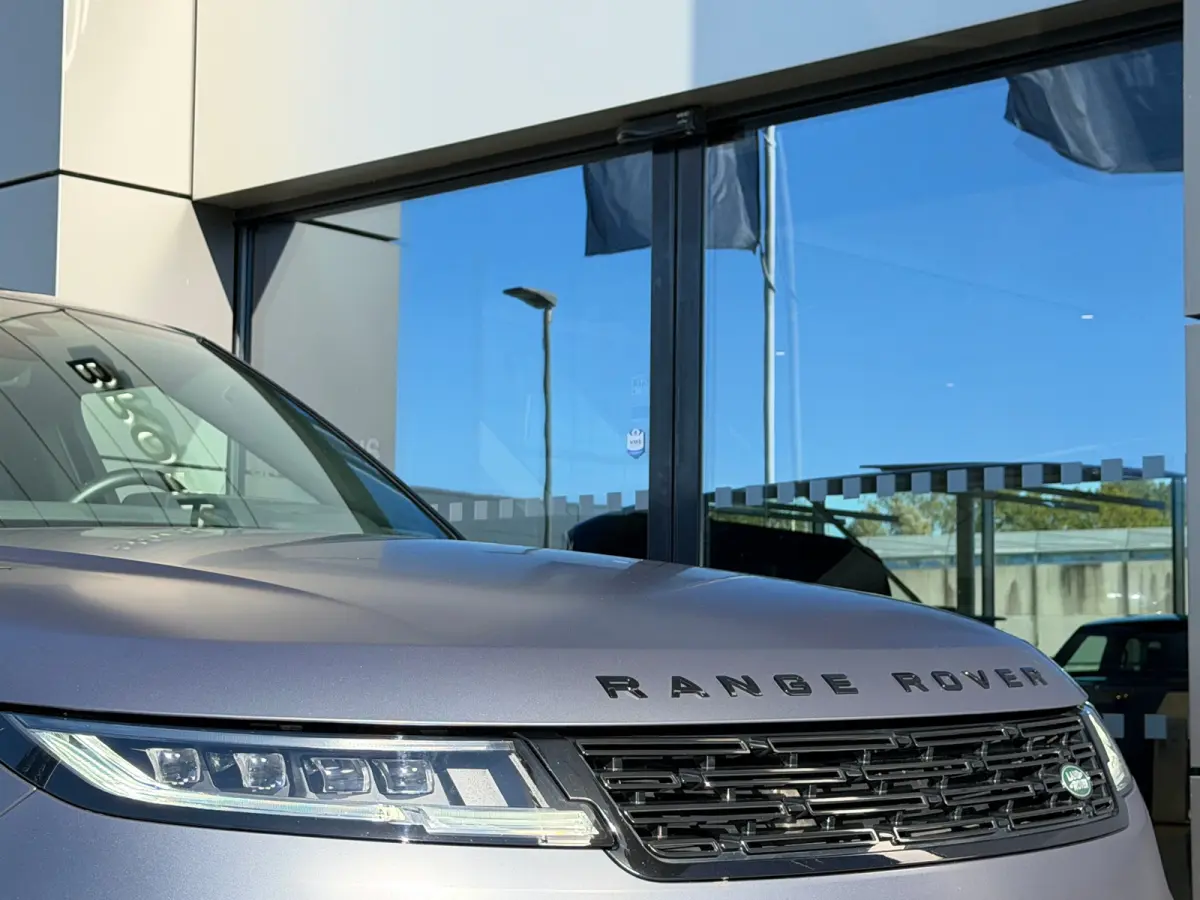 P460e HSE Dynamic | Satin PPF | Soft-close | Head-Up | Pano | Meridian 3D | Cold Climate