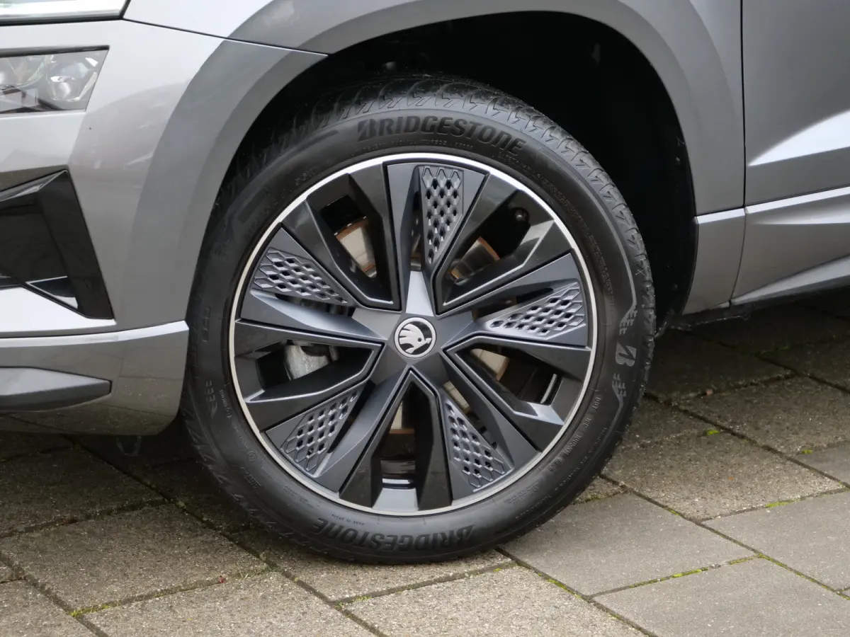 1.5 TSI ACT Sportline Business 150 Pk Automaat Navigatie / Camera / Apple Carplay / DAB / Trekhaak