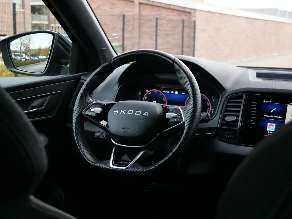 1.5 TSI ACT Sportline Business 150 Pk Automaat Navigatie / Camera / Apple Carplay / DAB / Trekhaak
