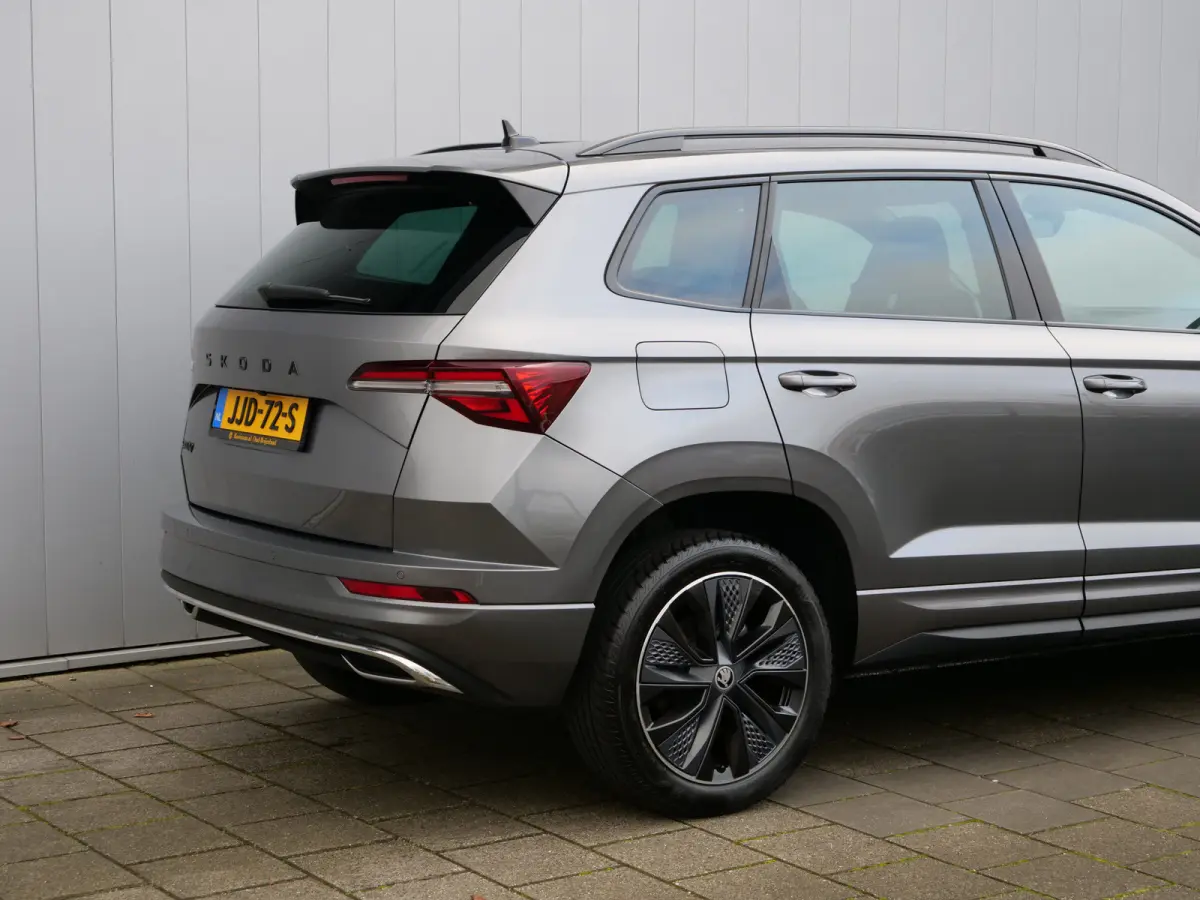 1.5 TSI ACT Sportline Business 150 Pk Automaat Navigatie / Camera / Apple Carplay / DAB / Trekhaak