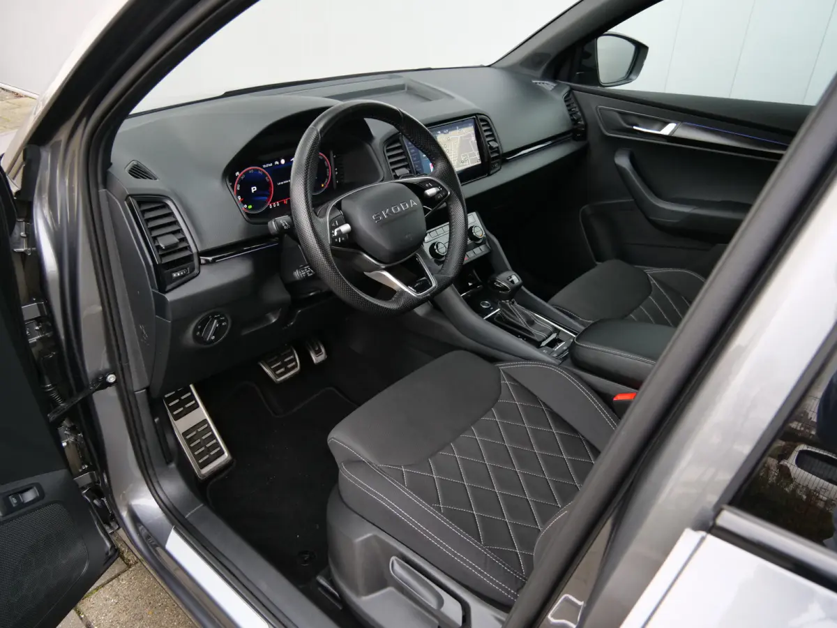 1.5 TSI ACT Sportline Business 150 Pk Automaat Navigatie / Camera / Apple Carplay / DAB / Trekhaak