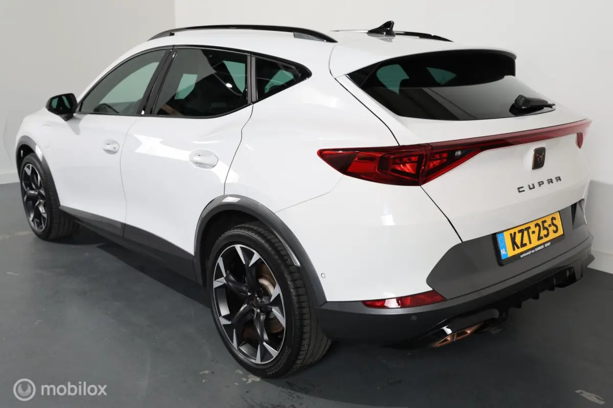 1.4 e-Hybrid VZ Performance - Stuur/Stoelverwarming - Carplay - Camera