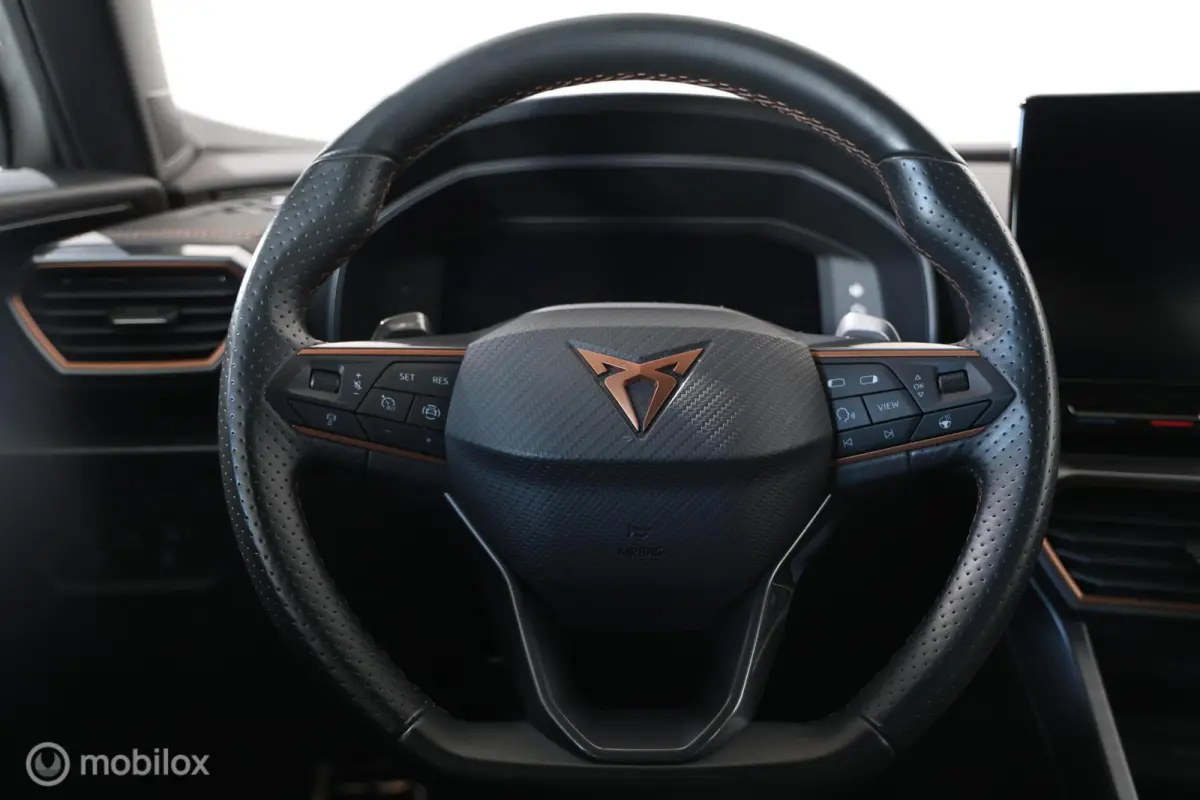 1.4 e-Hybrid VZ Performance - Stuur/Stoelverwarming - Carplay - Camera