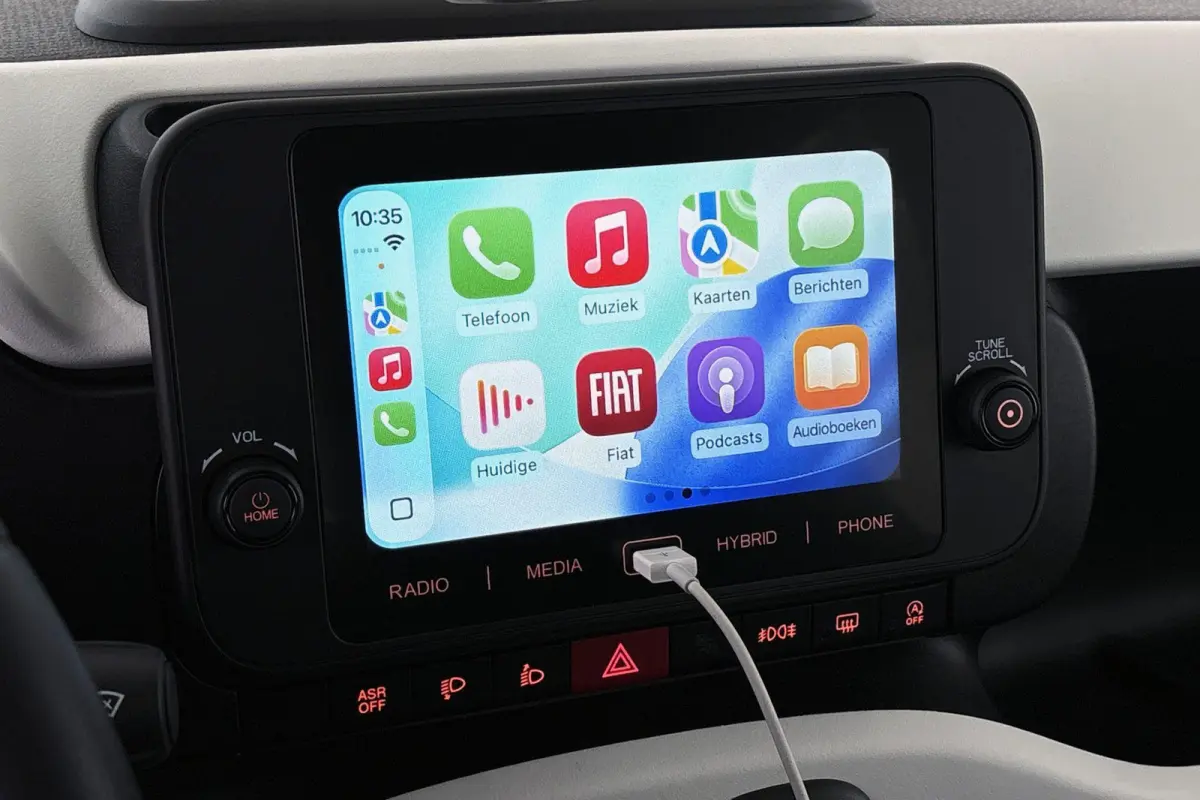 1.0 Cross Airco Apple CarPlay Cruise Control