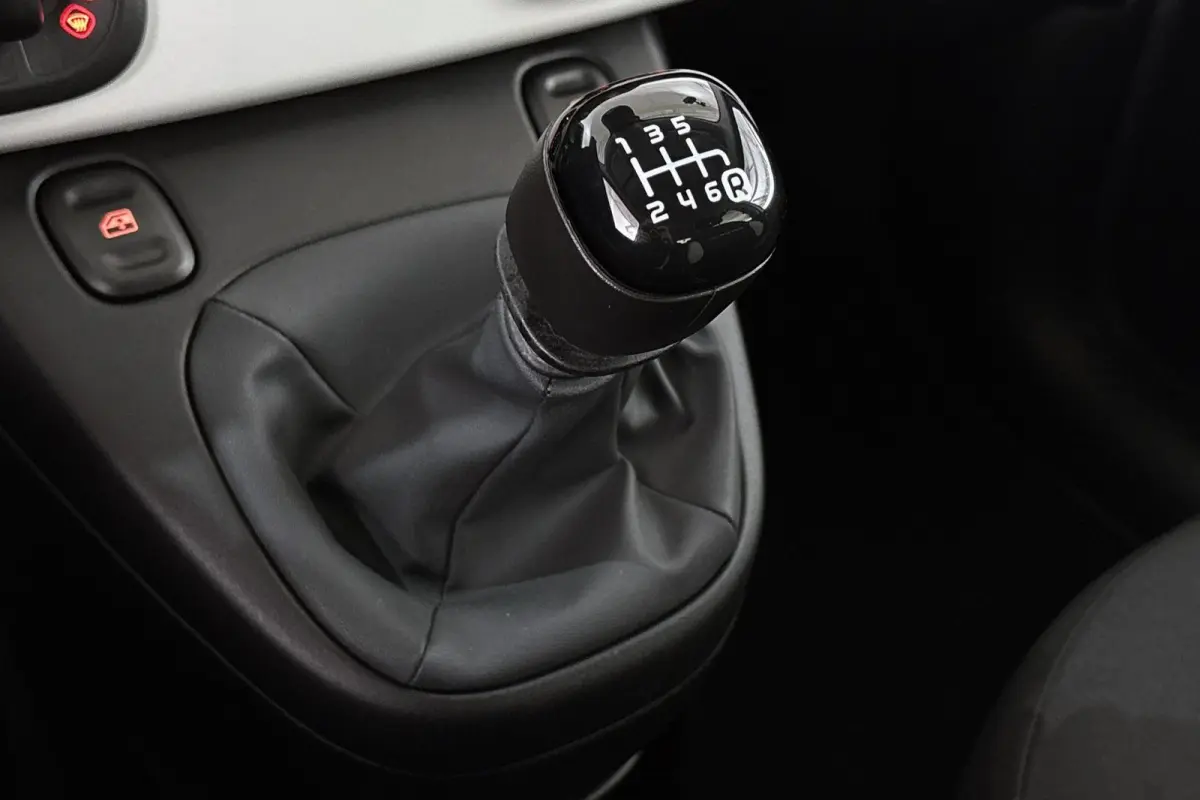 1.0 Cross Airco Apple CarPlay Cruise Control