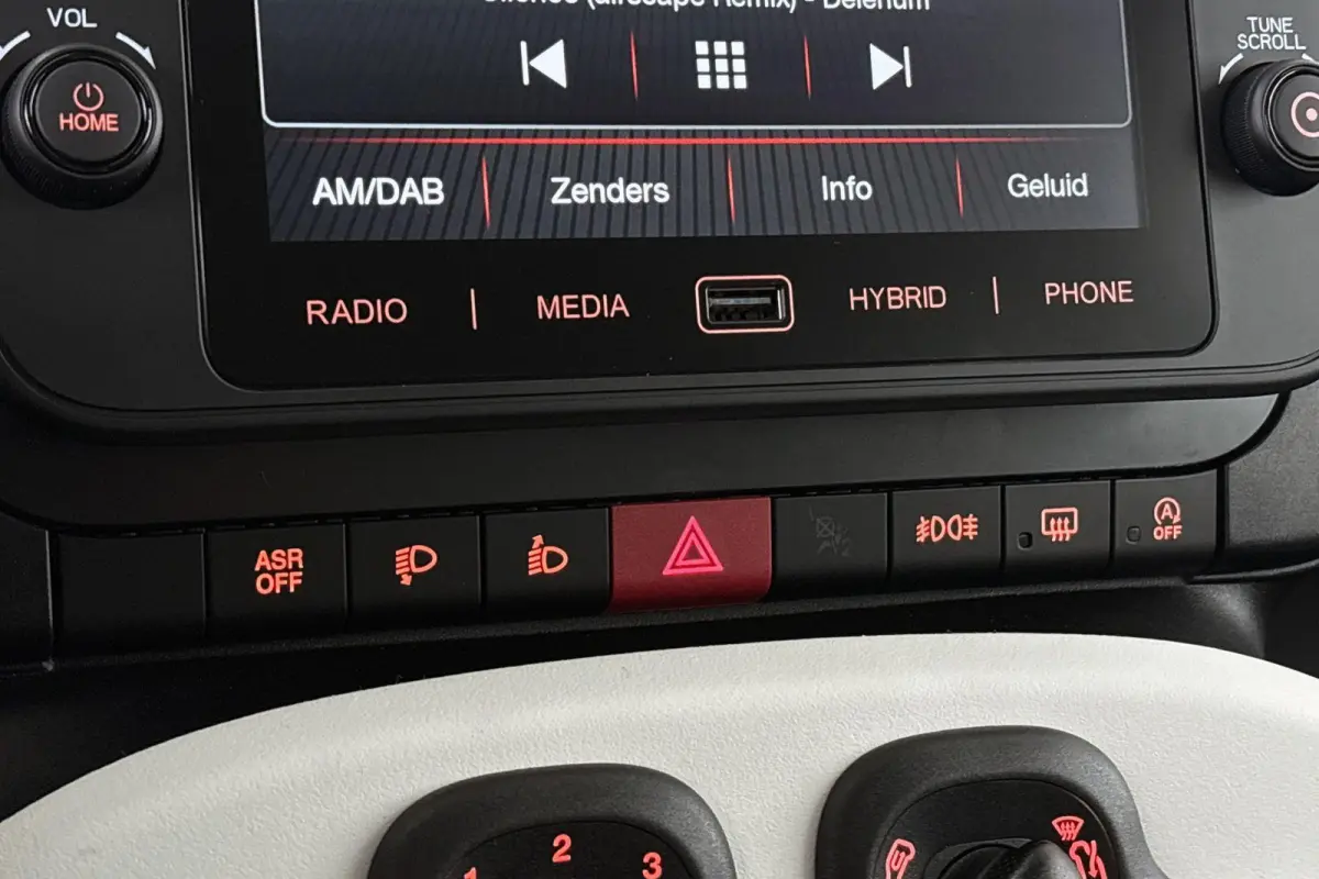 1.0 Cross Airco Apple CarPlay Cruise Control