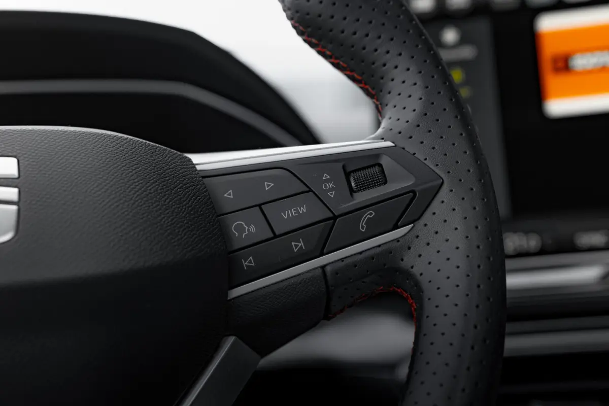 1.5 TSI e-Hybrid 204pk FR Business | Panoramadak | Adaptive Cruise | Camera | Carplay | 18"