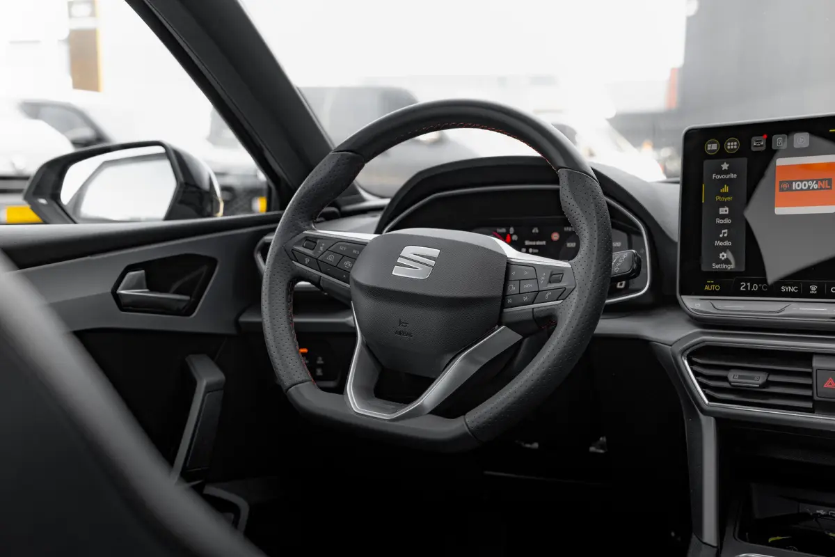 1.5 TSI e-Hybrid 204pk FR Business | Panoramadak | Adaptive Cruise | Camera | Carplay | 18"