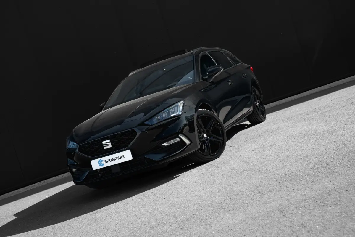 1.5 TSI e-Hybrid 204pk FR Business | Panoramadak | Adaptive Cruise | Camera | Carplay | 18"