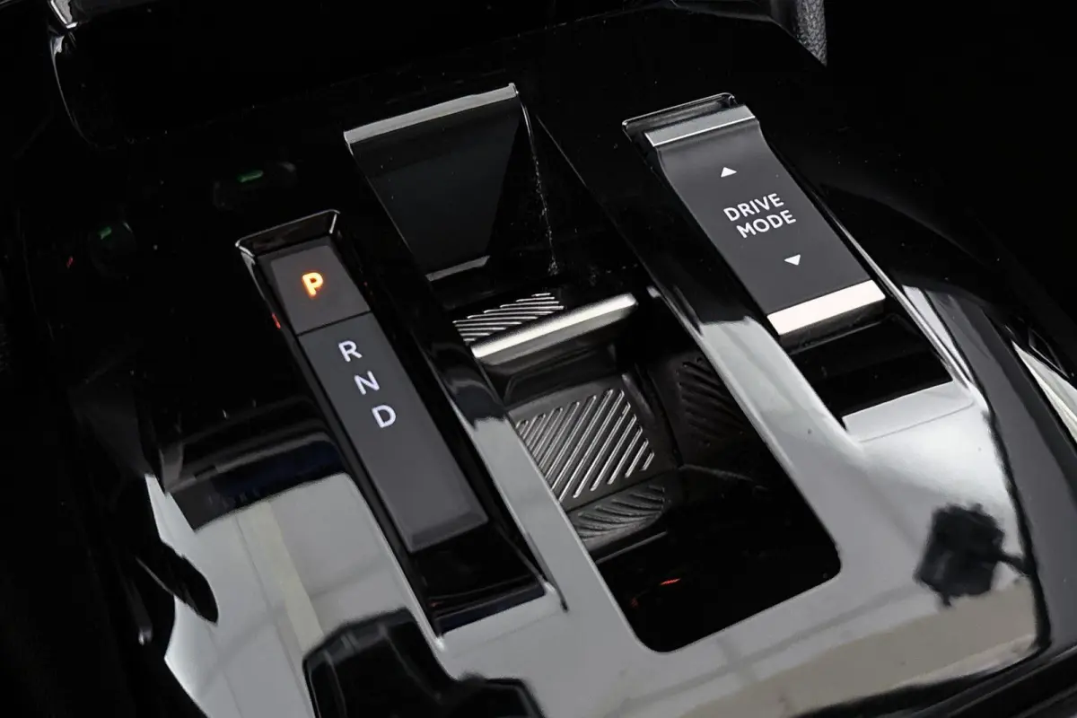 1.2 Hybrid 145pk Max Stoelverwarming Camera Dodehoek Apple CarPlay