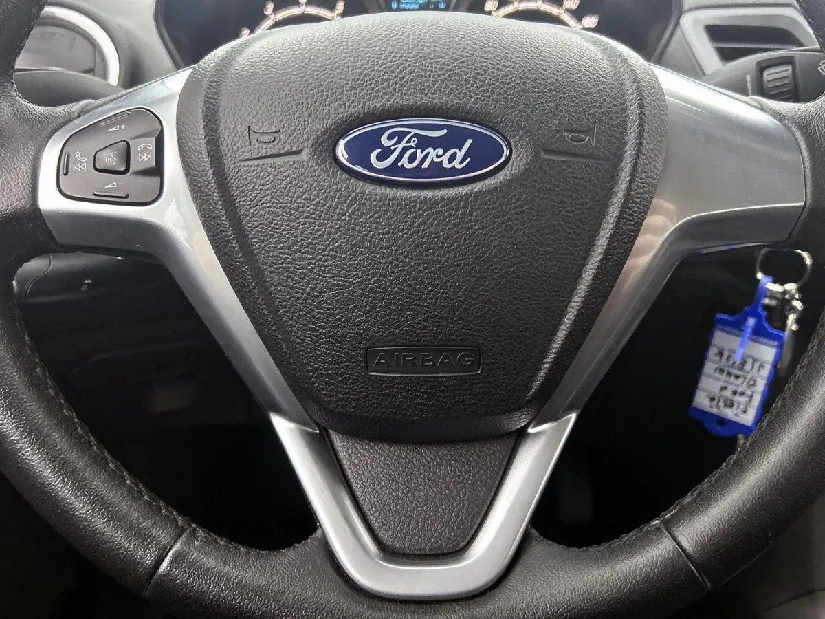 1.0 Style | Trekhaak | LMV | Cruise Control | Airco | Navi | Bluetooth |