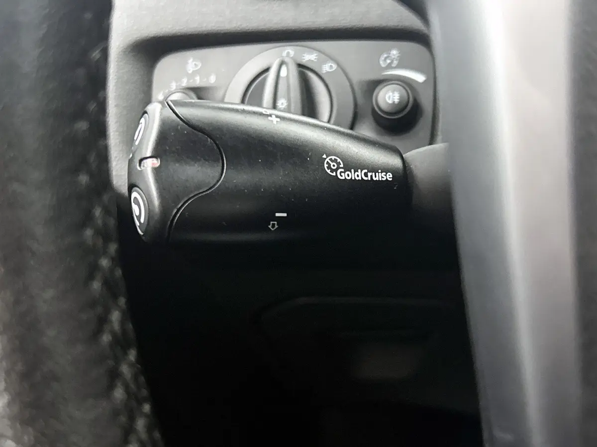 1.0 Style | Trekhaak | LMV | Cruise Control | Airco | Navi | Bluetooth |