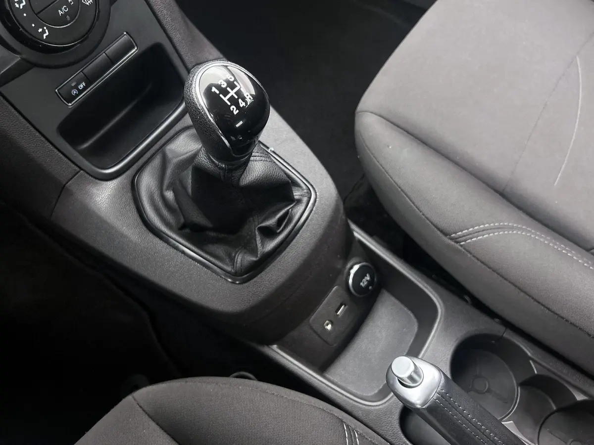 1.0 Style | Trekhaak | LMV | Cruise Control | Airco | Navi | Bluetooth |