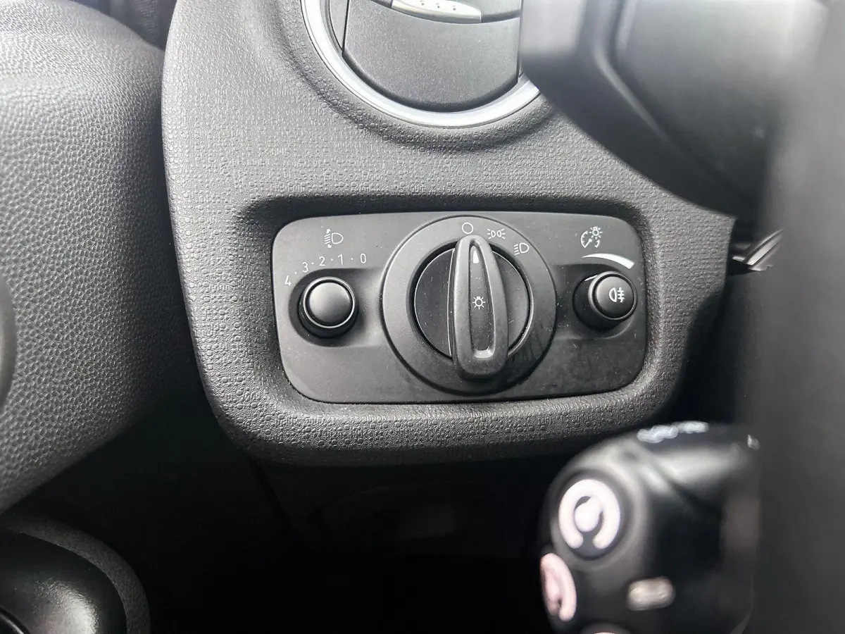 1.0 Style | Trekhaak | LMV | Cruise Control | Airco | Navi | Bluetooth |