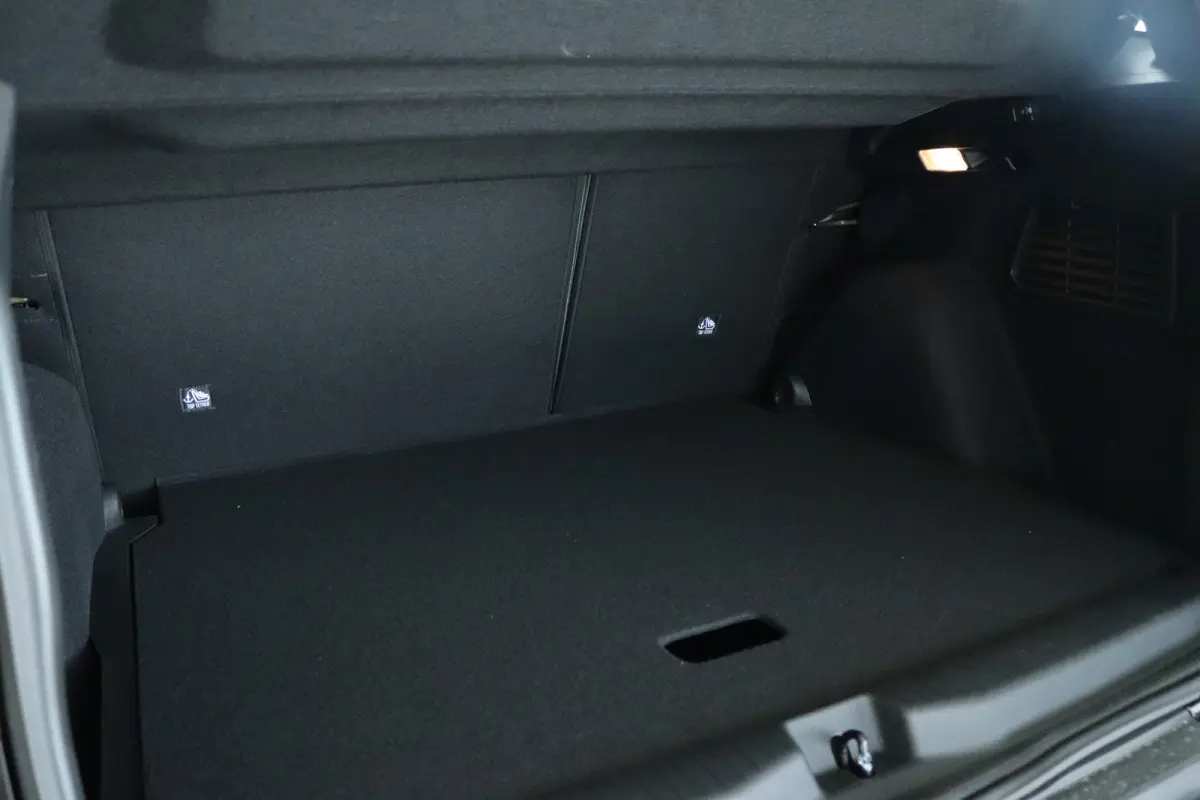 1.2 Hybrid 145pk Plus | 8 Jaar Garantie | Camera | Carplay | Climate | LED | Cruise Control