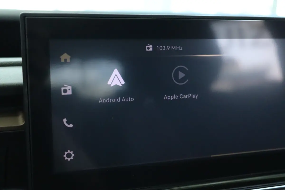 1.2 Hybrid 145pk Plus | 8 Jaar Garantie | Camera | Carplay | Climate | LED | Cruise Control