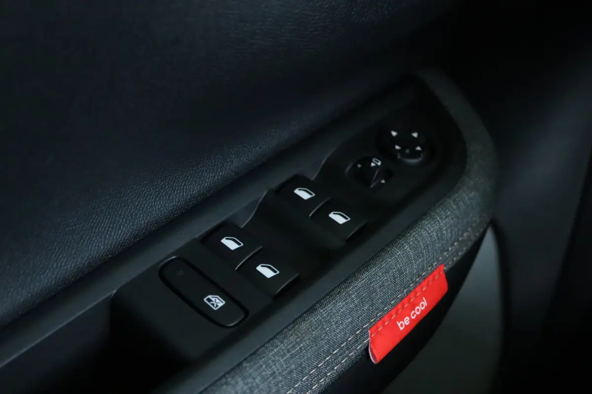 1.2 Hybrid 145pk Plus | 8 Jaar Garantie | Camera | Carplay | Climate | LED | Cruise Control
