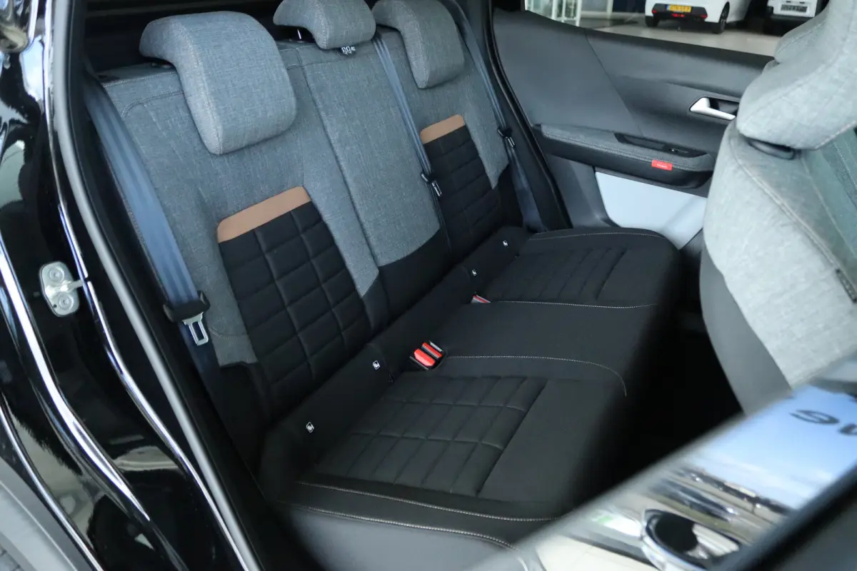 1.2 Hybrid 145pk Plus | 8 Jaar Garantie | Camera | Carplay | Climate | LED | Cruise Control