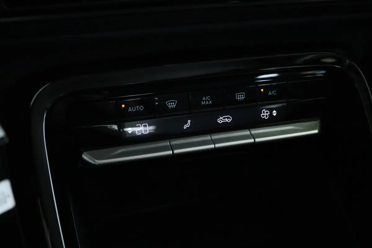 1.2 Hybrid 145pk Plus | 8 Jaar Garantie | Camera | Carplay | Climate | LED | Cruise Control