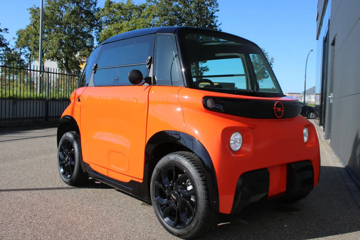 Brommobiel GS | Special orange edition | Nieuw | Black Pack | Panoramadak | Bluetooth | Lichtmetaal |