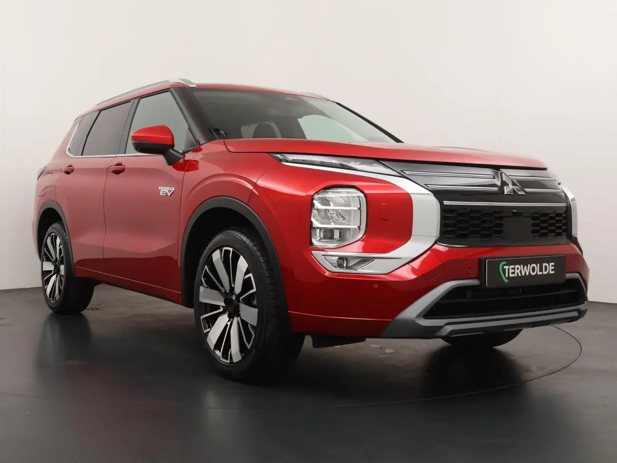 2.4 PHEV Instyle 8 Jaar Garantie! | Achterbank verwarmd | Adaptieve cruise control | Dodehoekdetectie | Panoramadak |