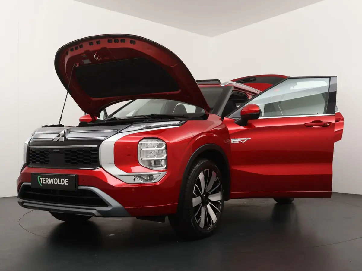 2.4 PHEV Instyle 8 Jaar Garantie! | Achterbank verwarmd | Adaptieve cruise control | Dodehoekdetectie | Panoramadak |