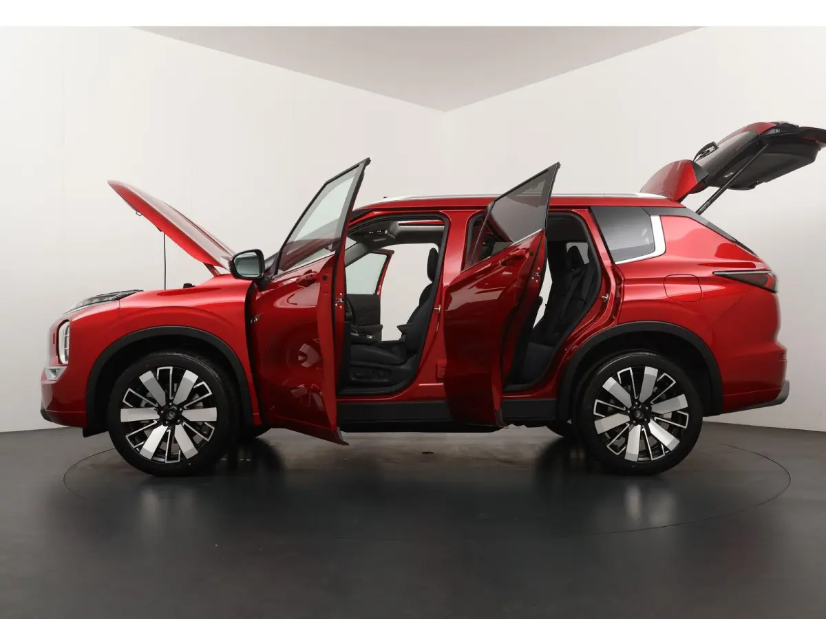 2.4 PHEV Instyle 8 Jaar Garantie! | Achterbank verwarmd | Adaptieve cruise control | Dodehoekdetectie | Panoramadak |