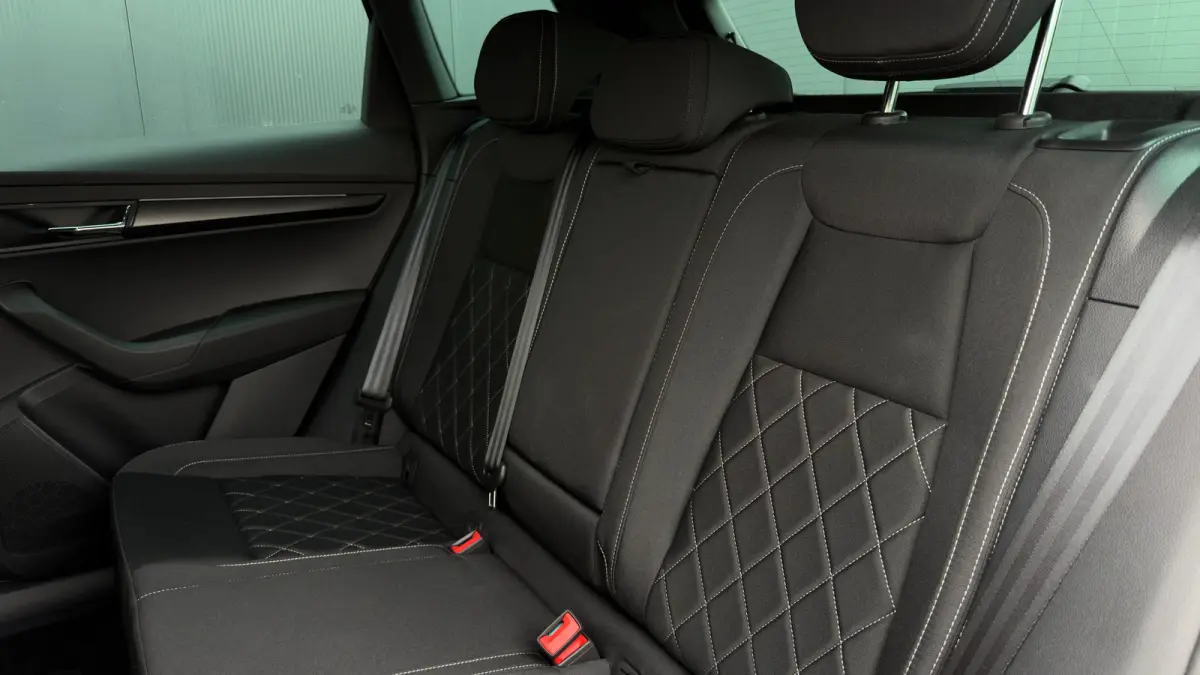 1.5 TSI 7-DSG 150pk Sportline | Navi by App | Keyless | 18" | Stuur & Stoelverwarming | Parkeerhulp Achter