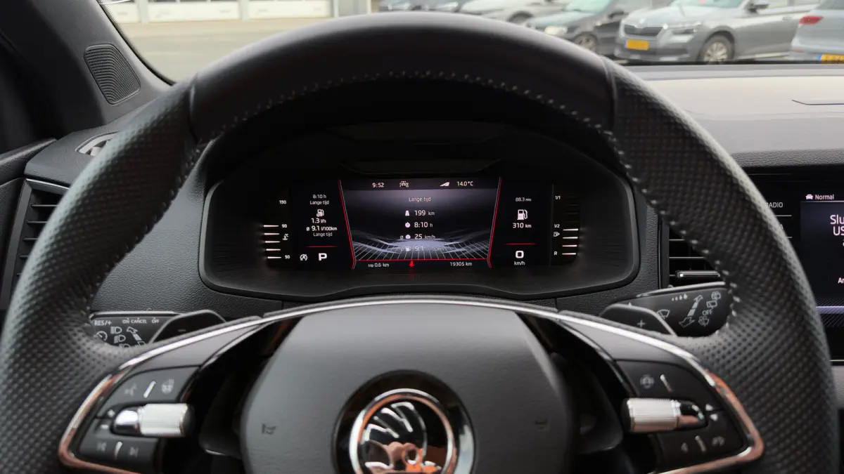 1.5 TSI 7-DSG 150pk Sportline | Navi by App | Keyless | 18" | Stuur & Stoelverwarming | Parkeerhulp Achter