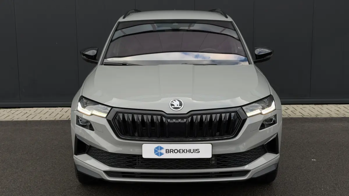 1.5 TSI 7-DSG 150pk Sportline | Navi by App | Keyless | 18" | Stuur & Stoelverwarming | Parkeerhulp Achter