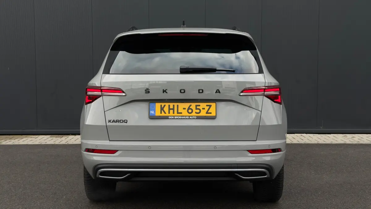 1.5 TSI 7-DSG 150pk Sportline | Navi by App | Keyless | 18" | Stuur & Stoelverwarming | Parkeerhulp Achter