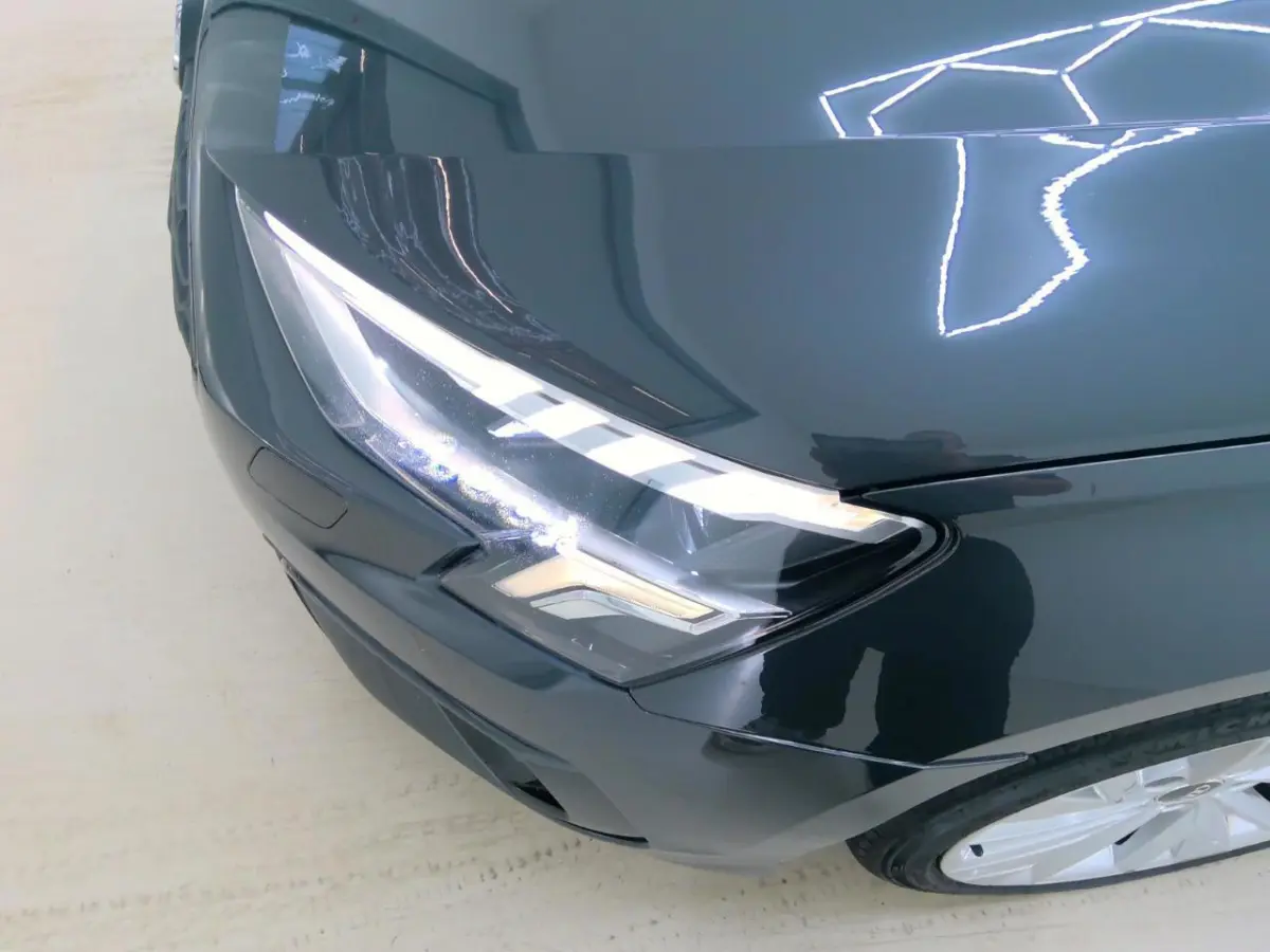 30 TFSI Advanced edition / 1EIG / Virtual / LED / ORIG-NL / Carplay / Sportstoelen / Stoel-verw / adaptief-cruis