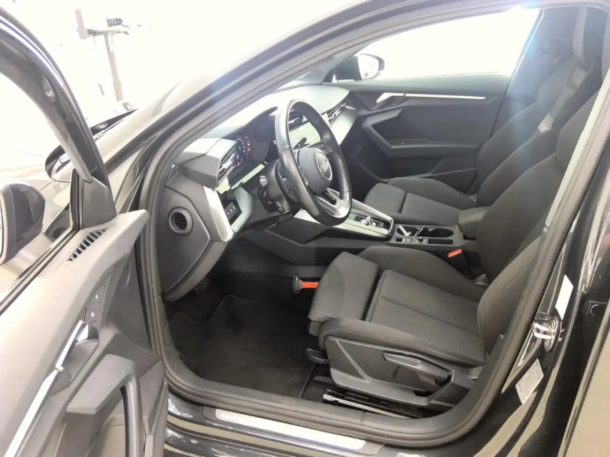 30 TFSI Advanced edition / 1EIG / Virtual / LED / ORIG-NL / Carplay / Sportstoelen / Stoel-verw / adaptief-cruis