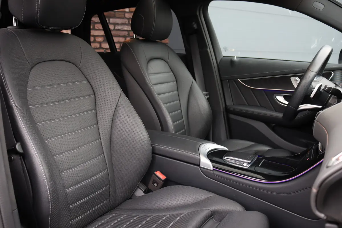 400 4MATIC AMG Line 80 kWh | Distronic+ | Massage | Memory | Burmester | Trekhaak | Schuifdak | Stoelventilatie | Leder | Multibeam LED | Luchtkwaliteitspakket | HUD | Augmented Reality |