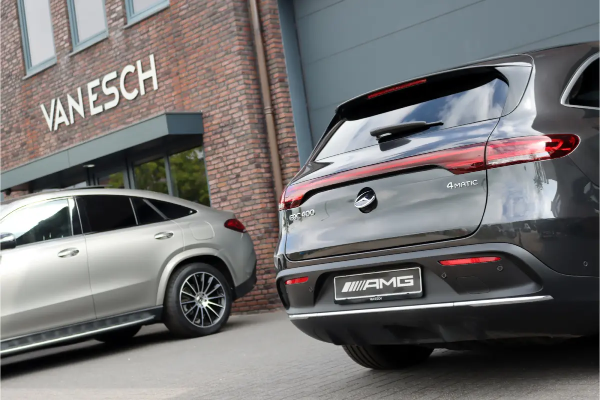 400 4MATIC AMG Line 80 kWh | Distronic+ | Massage | Memory | Burmester | Trekhaak | Schuifdak | Stoelventilatie | Leder | Multibeam LED | Luchtkwaliteitspakket | HUD | Augmented Reality |